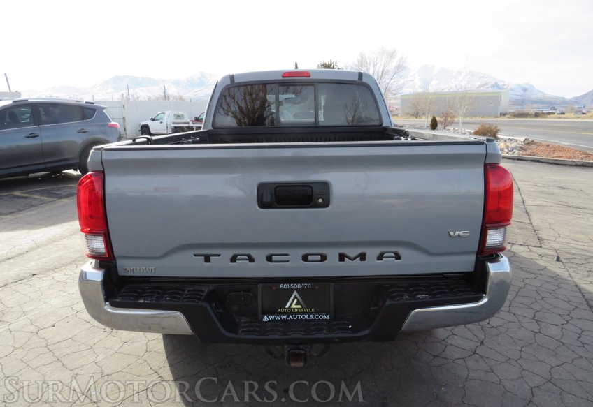 2019 Toyota Tacoma 4WD - Image 11