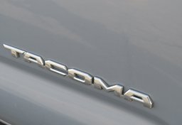 2019 Toyota Tacoma 4WD - Image 23