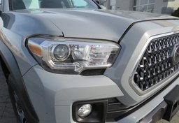 2019 Toyota Tacoma 4WD - Image 19