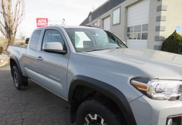 2019 Toyota Tacoma 4WD - Image 12