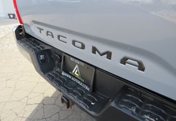2019 Toyota Tacoma 4WD - Image 17