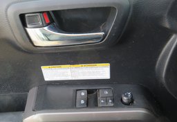 2019 Toyota Tacoma 4WD - Image 38