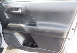 2019 Toyota Tacoma 4WD - Image 40