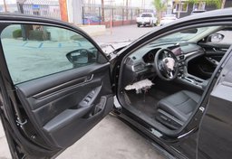 2021 Honda Accord Sedan - Image 19