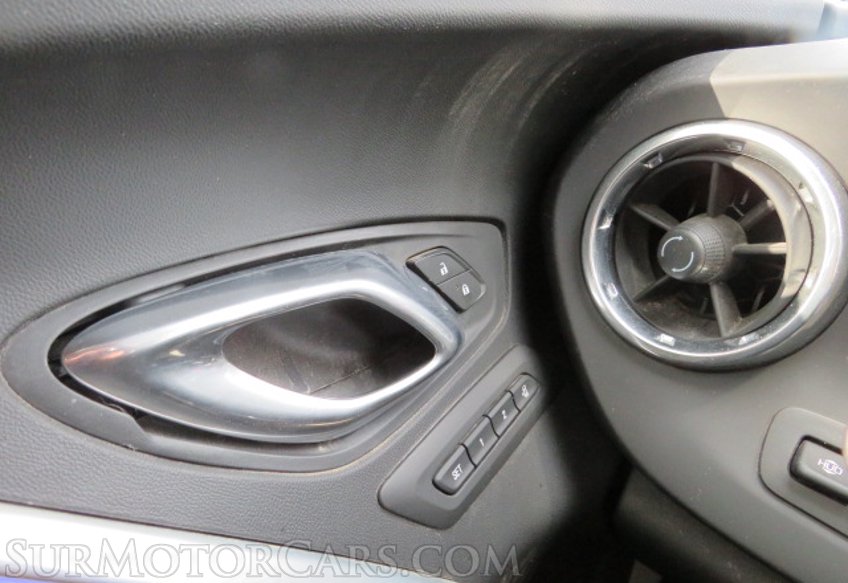 2019 Chevrolet Camaro - Image 41