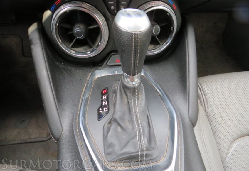 2019 Chevrolet Camaro - Image 38