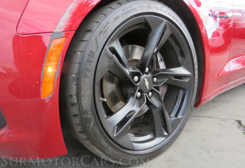 2019 Chevrolet Camaro - Image 11