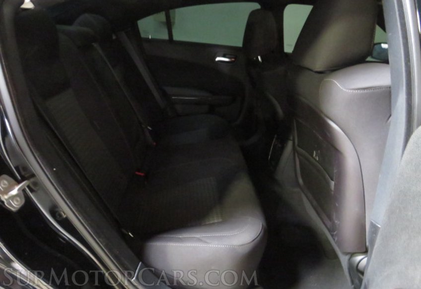 2020 Dodge Charger - Image 28