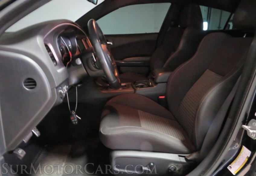 2020 Dodge Charger - Image 23