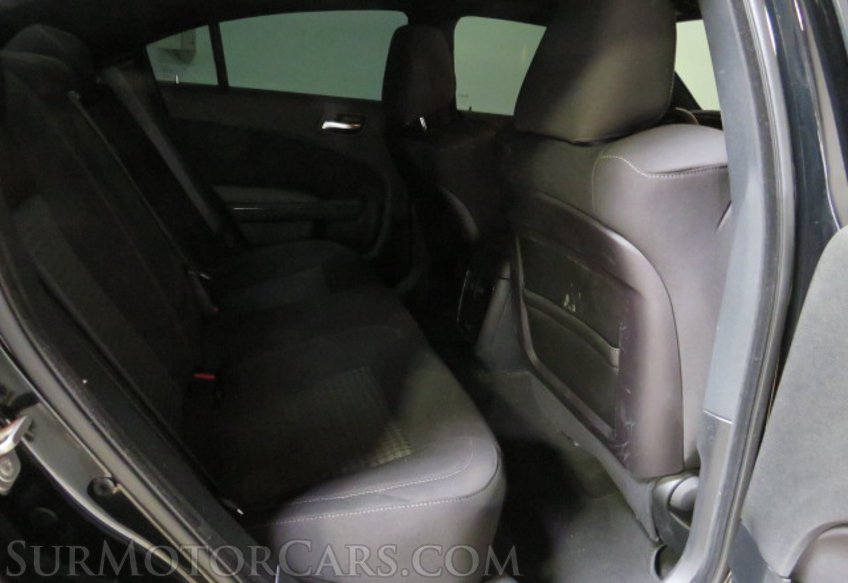 2020 Dodge Charger - Image 30