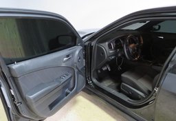 2020 Dodge Charger - Image 19