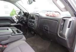 2018 Chevrolet Silverado 1500 - Image 28