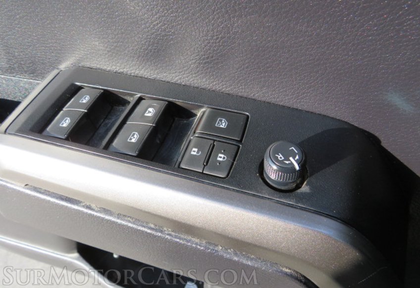 2020 Toyota Tacoma - Image 38