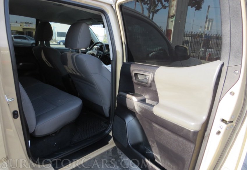 2020 Toyota Tacoma - Image 22