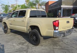 2020 Toyota Tacoma - Image 9