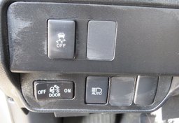 2020 Toyota Tacoma - Image 37