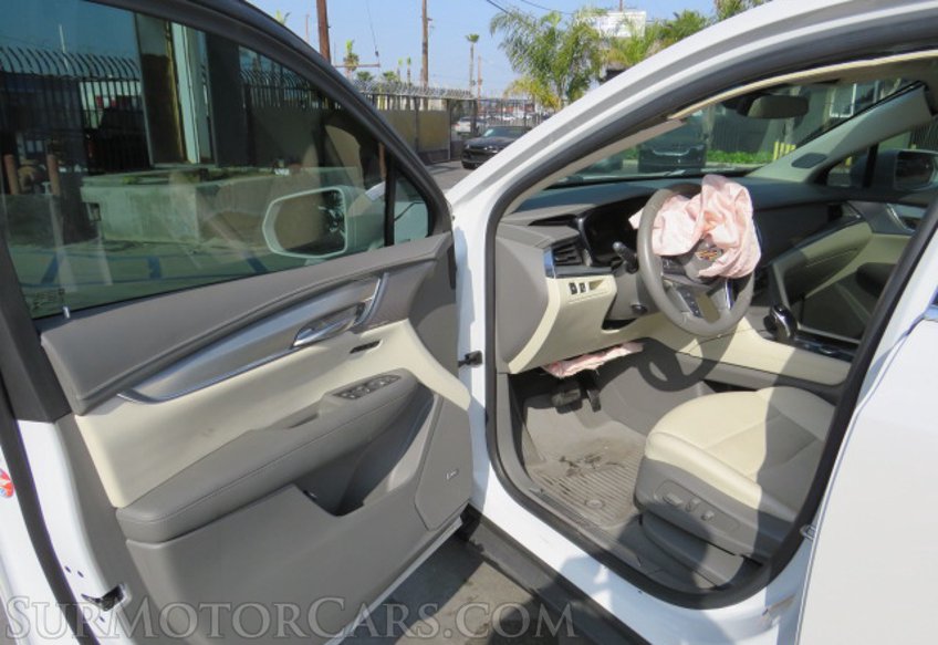 2020 Cadillac XT5 - Image 21