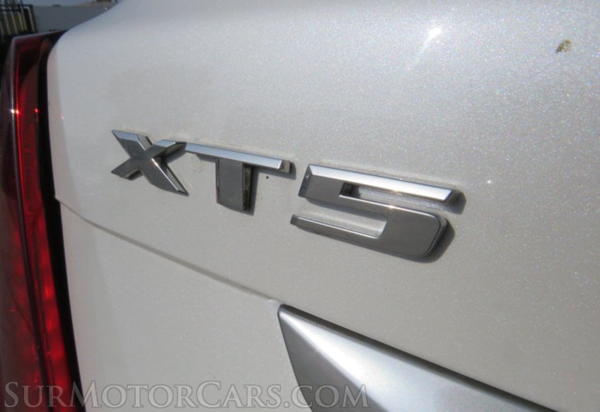 2020 Cadillac XT5 - Image 19