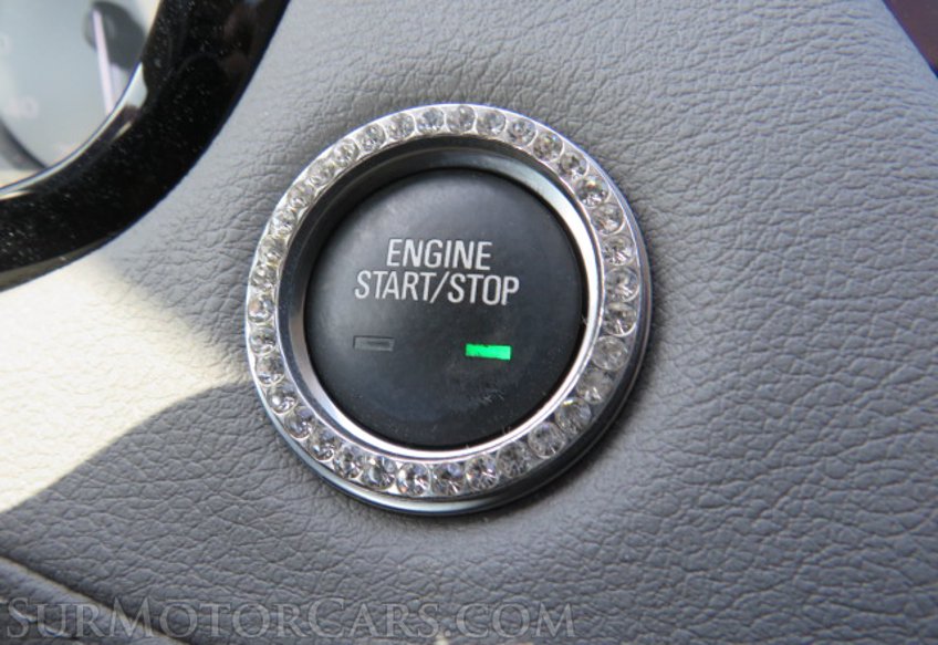 2020 Cadillac XT5 - Image 40