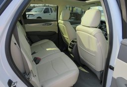 2020 Cadillac XT5 - Image 32