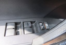 2018 Toyota Corolla - Image 29