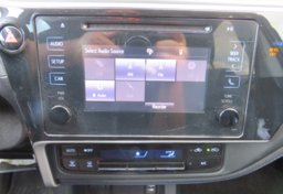 2018 Toyota Corolla - Image 35