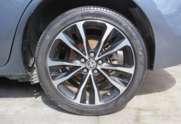 2018 Toyota Corolla - Image 12