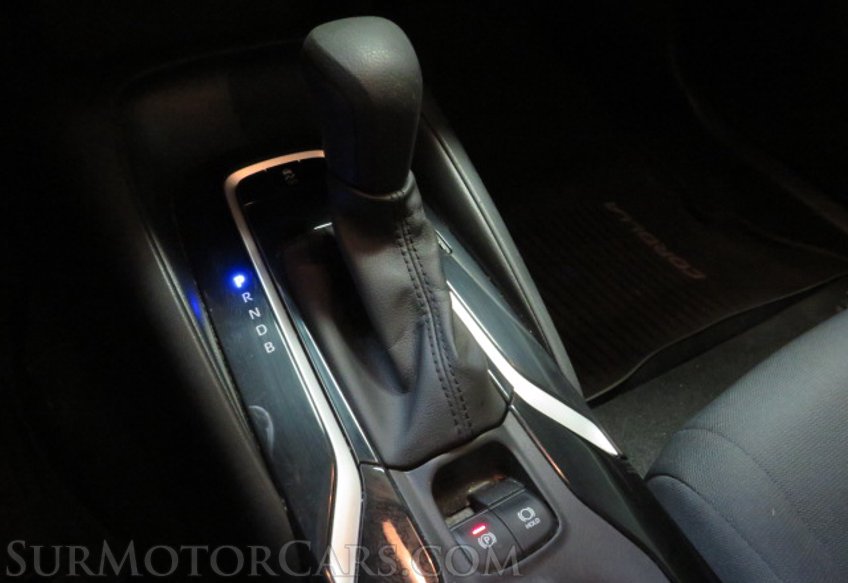 2020 Toyota Corolla - Image 32