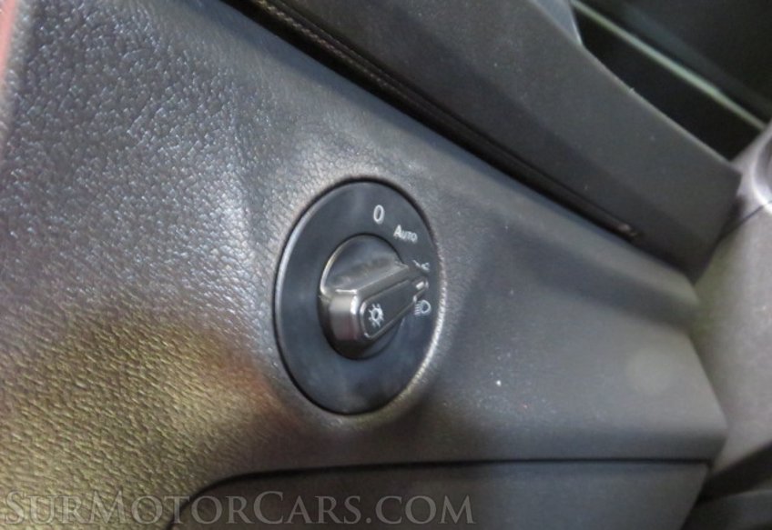 2019 Volkswagen Jetta - Image 43