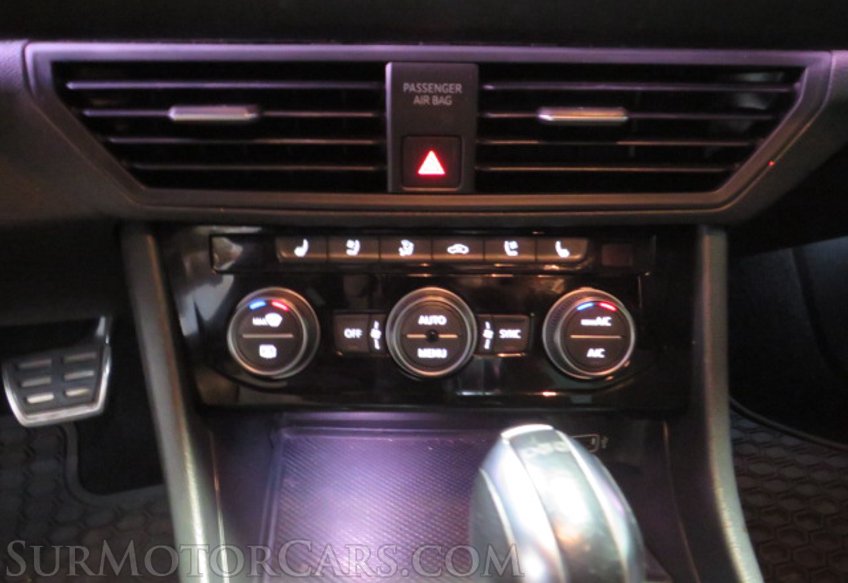 2019 Volkswagen Jetta - Image 38