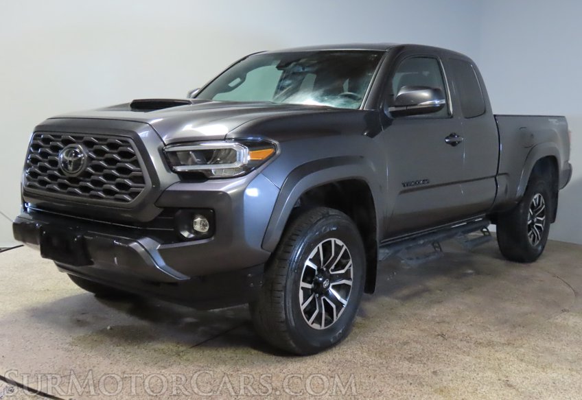 2022 Toyota Tacoma - Image 4