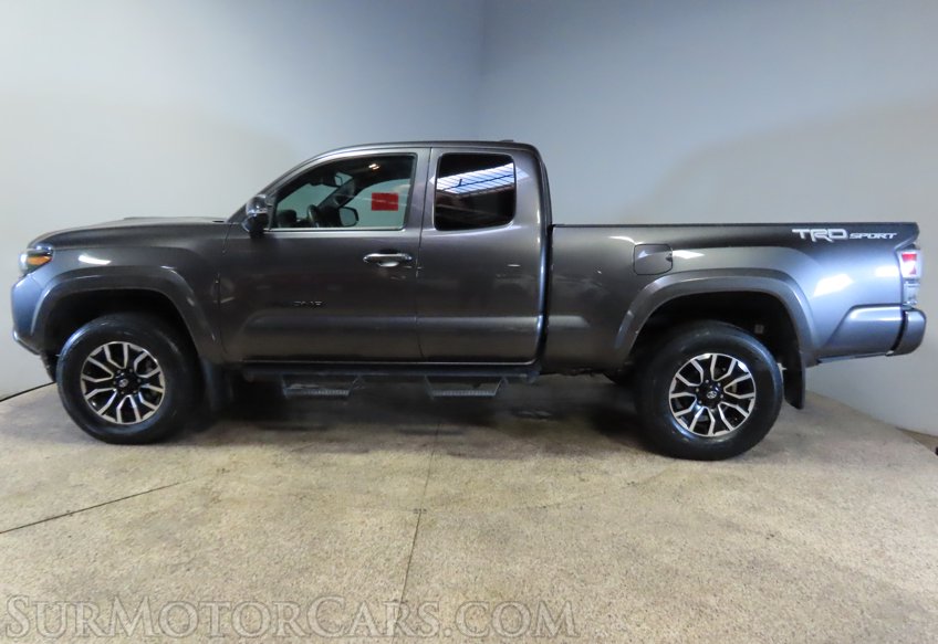2022 Toyota Tacoma - Image 11