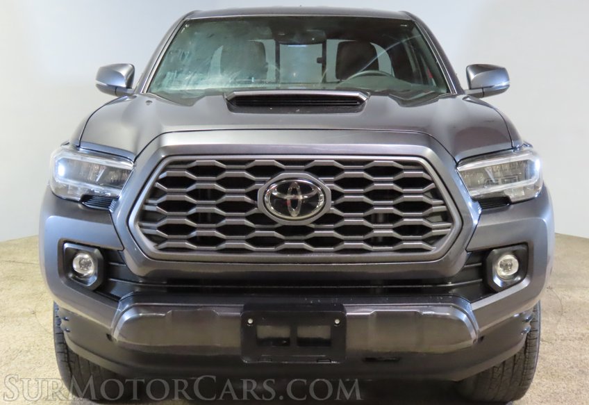 2022 Toyota Tacoma - Image 9