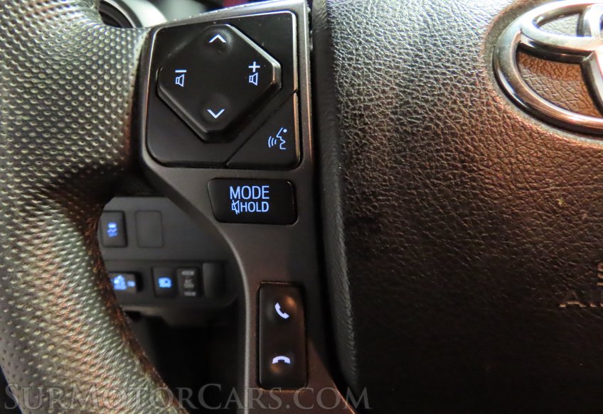 2022 Toyota Tacoma - Image 36