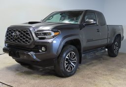 2022 Toyota Tacoma - Image 4