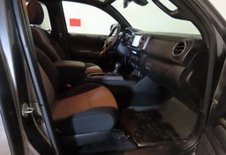 2022 Toyota Tacoma - Image 31