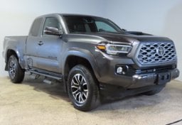 2022 Toyota Tacoma - Image 3