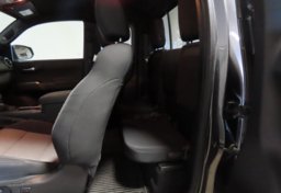 2022 Toyota Tacoma - Image 32