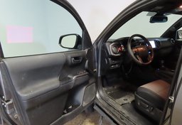 2022 Toyota Tacoma - Image 24