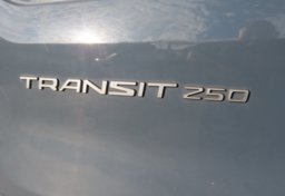 2019 Ford Transit - Image 15