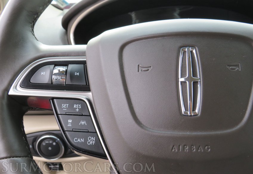 2020 Lincoln Nautilus - Image 27