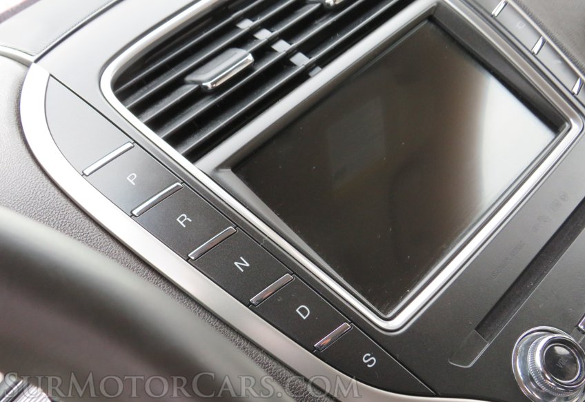 2020 Lincoln Nautilus - Image 32