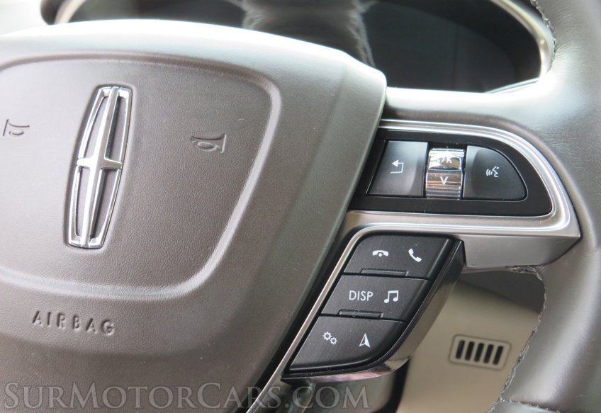 2020 Lincoln Nautilus - Image 26