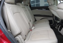 2020 Lincoln Nautilus - Image 25