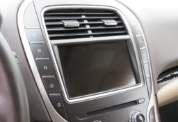 2020 Lincoln Nautilus - Image 37