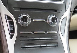 2020 Lincoln Nautilus - Image 35