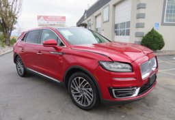 2020 Lincoln Nautilus - Image 4