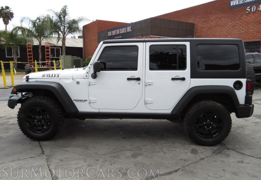 2017 Jeep Wrangler Unlimited - Image 12
