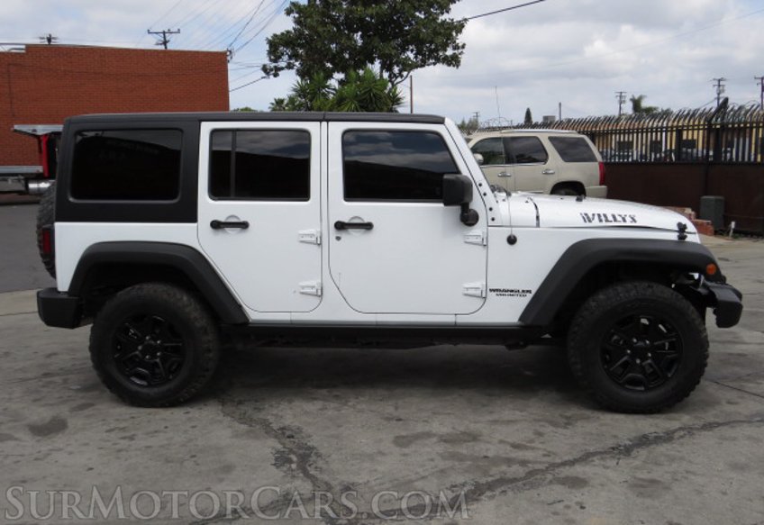 2017 Jeep Wrangler Unlimited - Image 11