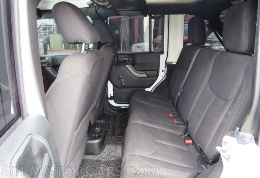 2017 Jeep Wrangler Unlimited - Image 28